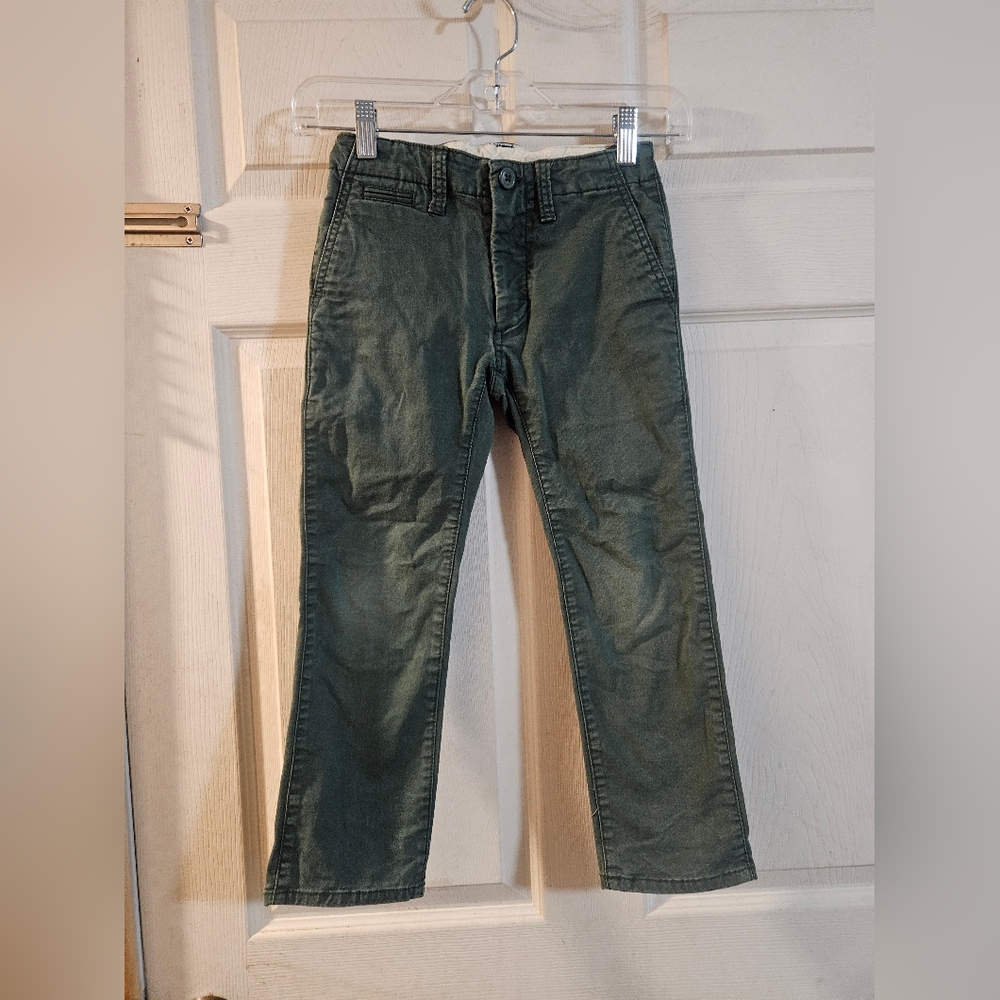 GAP KIDS GREEN CHINO PANT: GOOD CONDITION: SIZE 6 REGULAR